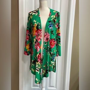 Kimono floral - like new gently used